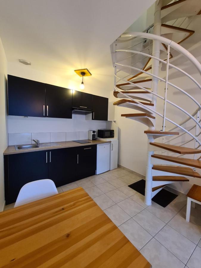 Appartement Samuel Centre Ville Les Herbiers, 10 Min Du Puy Du Fou Kültér fotó