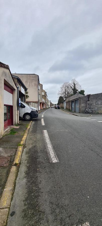 Appartement Samuel Centre Ville Les Herbiers, 10 Min Du Puy Du Fou Kültér fotó